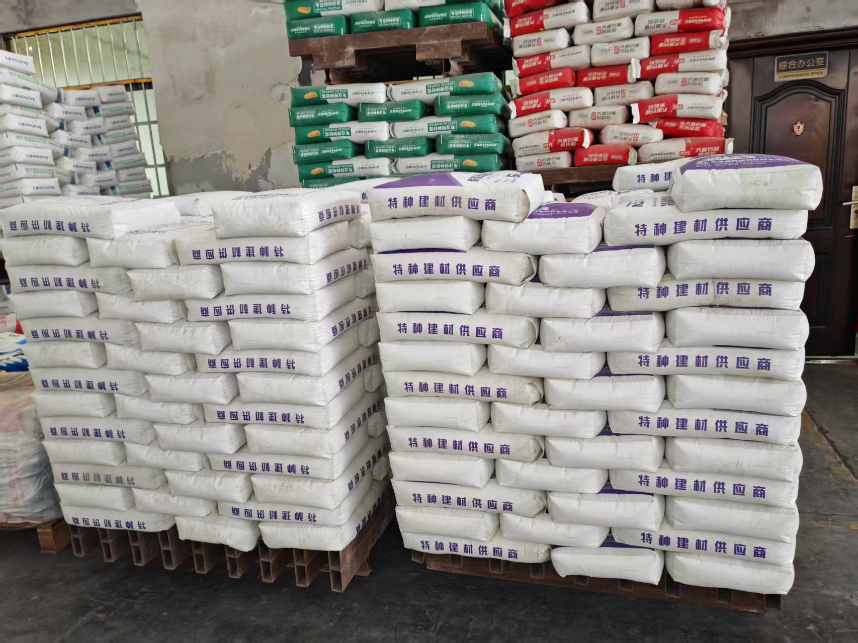 吉州拱顶带模注浆料